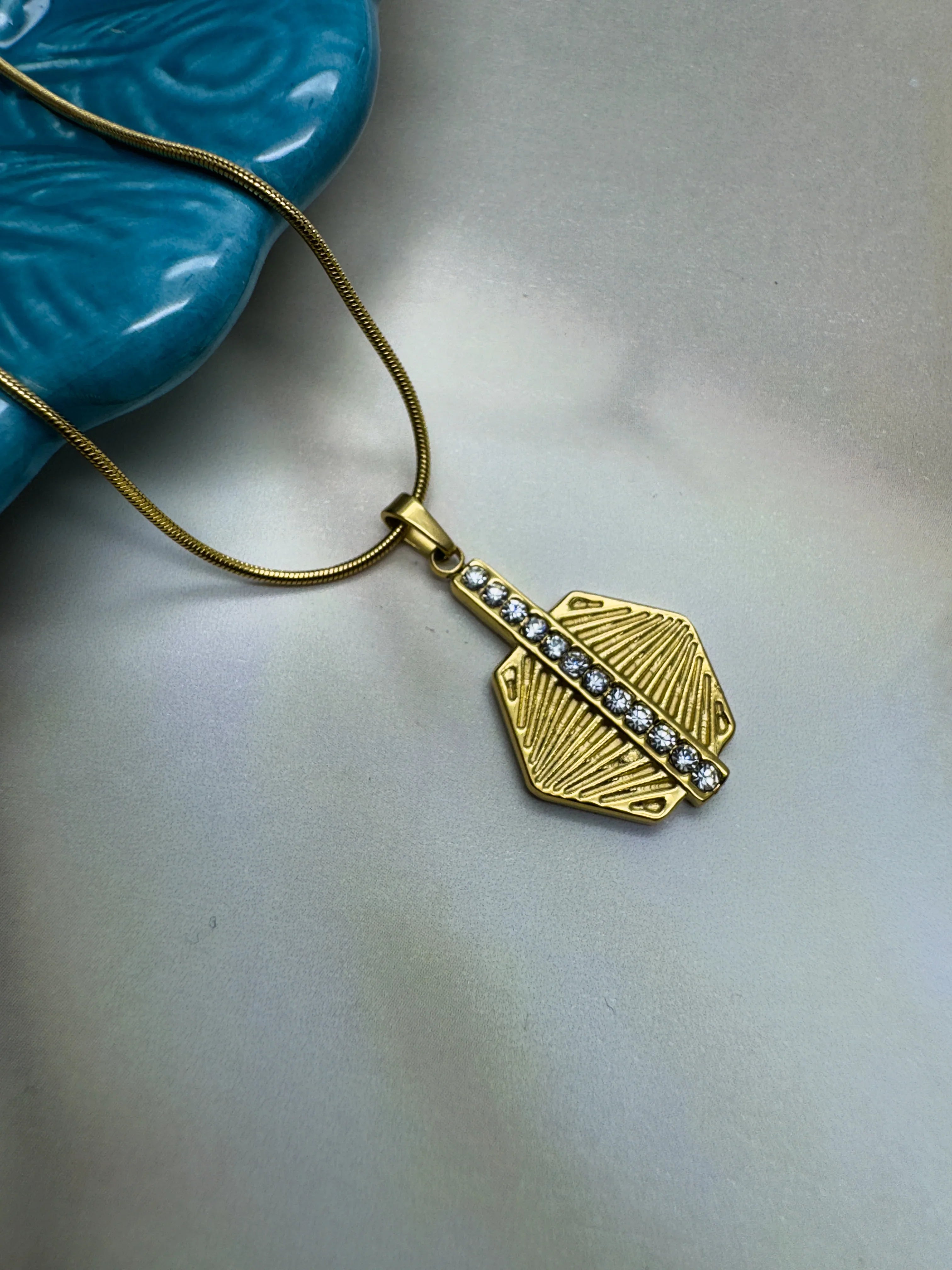 Hexa Glow Necklace - XtraSleek