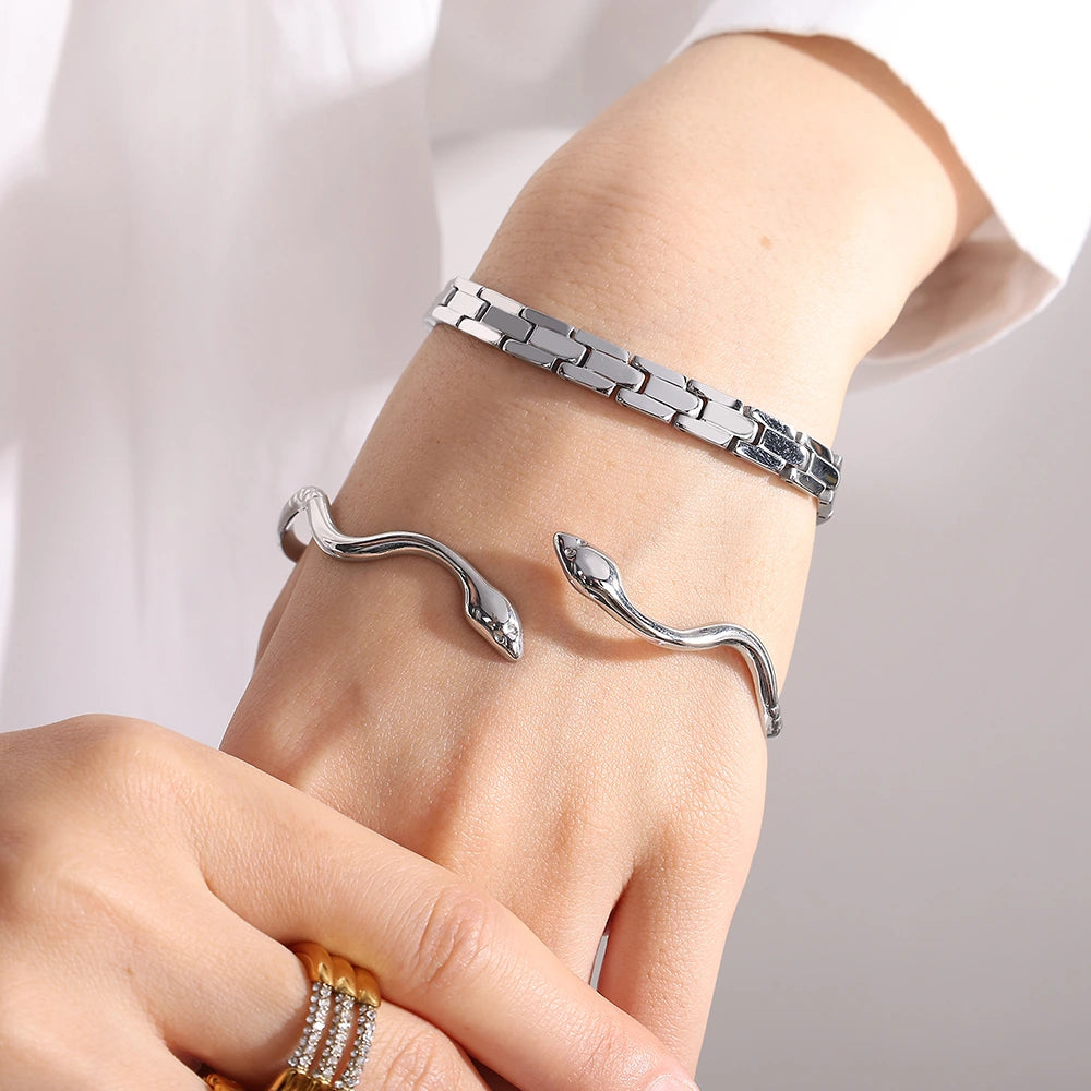 Axis Chain