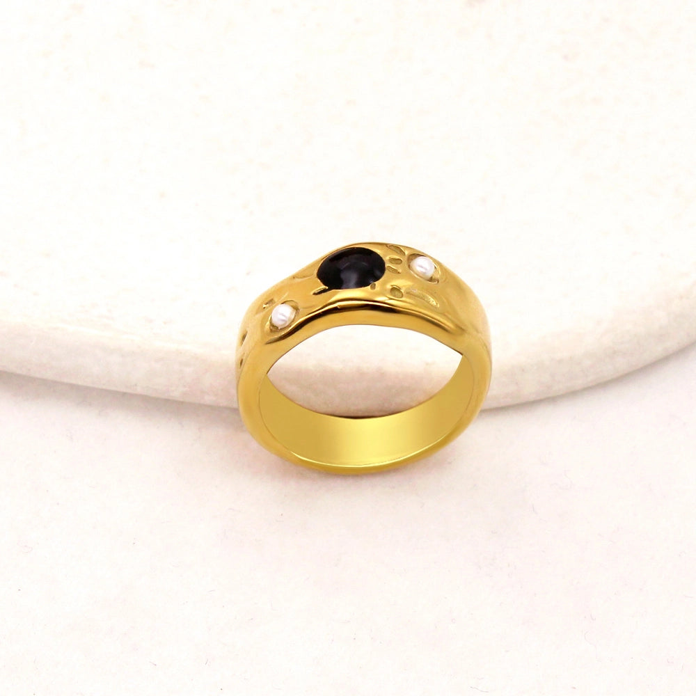 Center Oval Ring