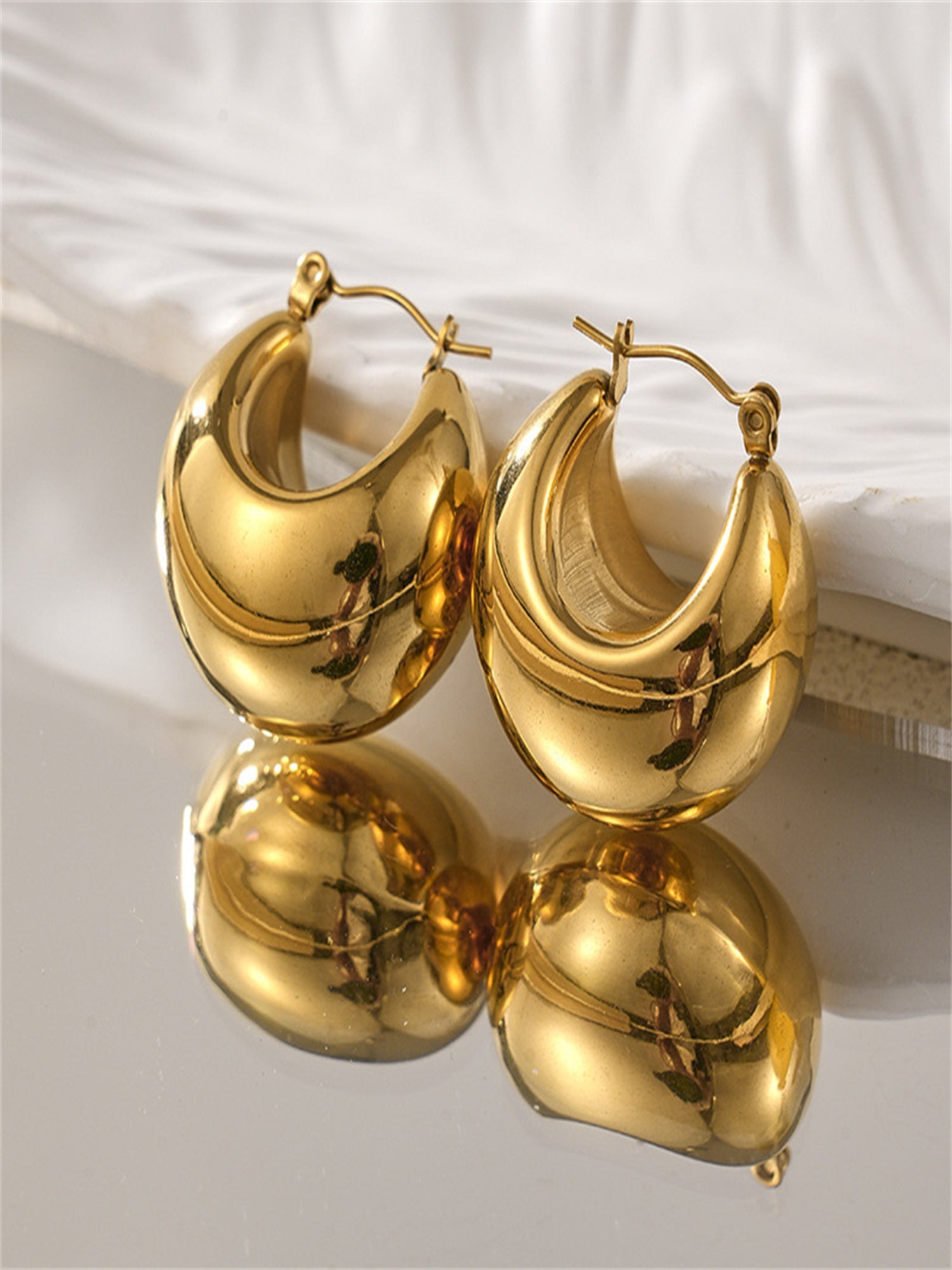 Classic shape Earring - XtraSleek