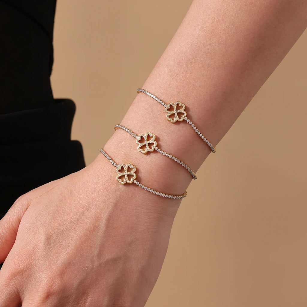 Even Petal Bracelet