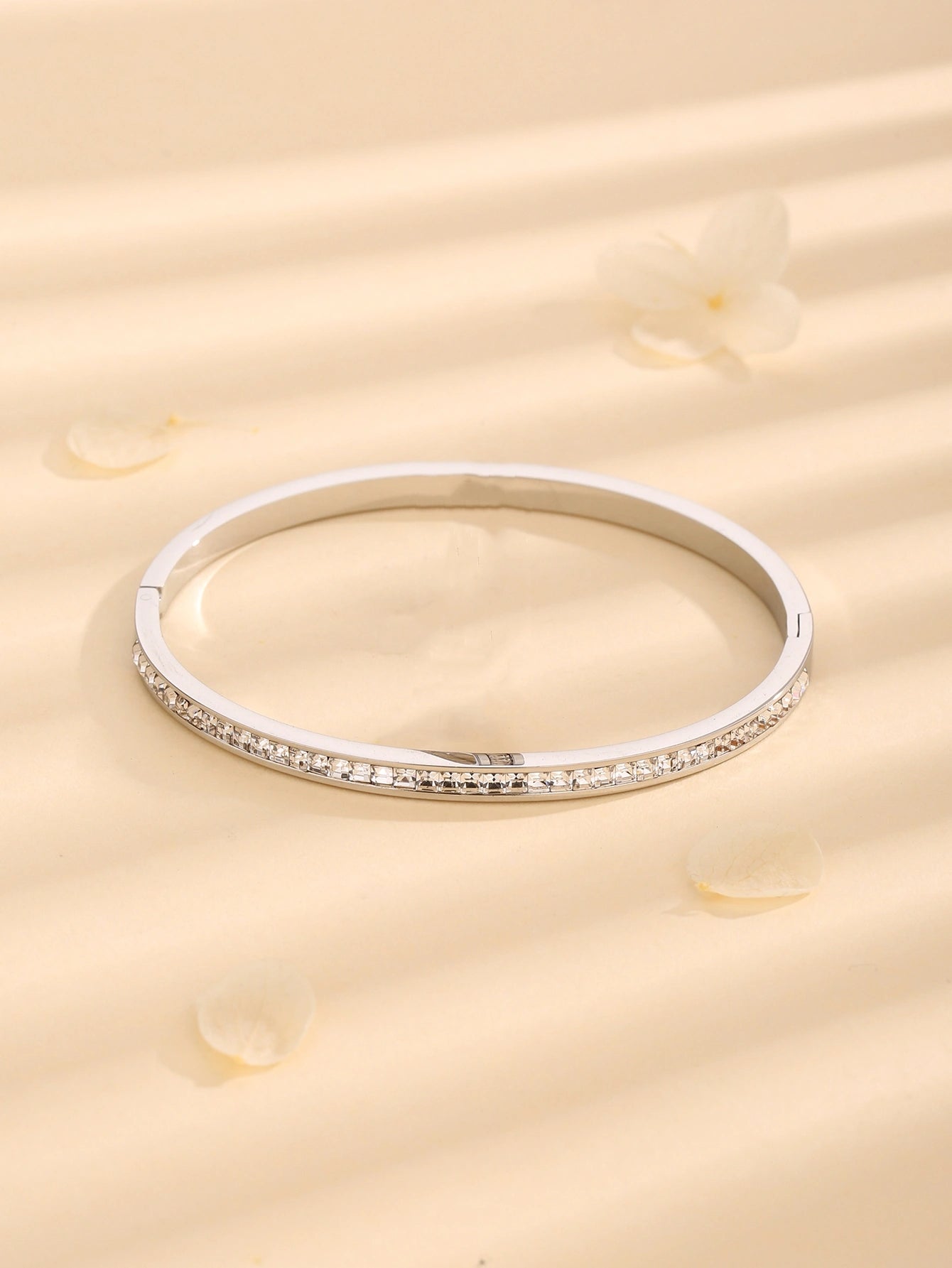 Single Row Bangle