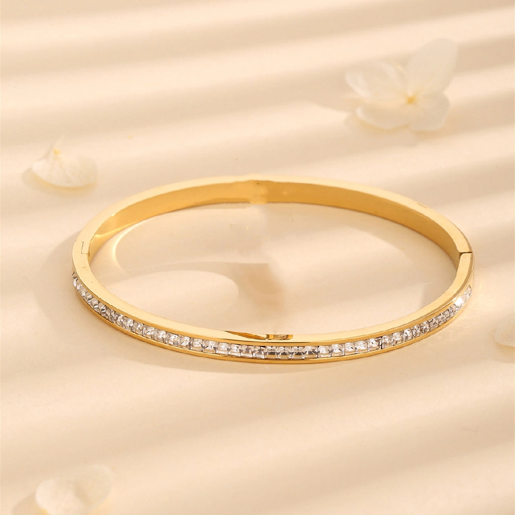 Single Row Bangle