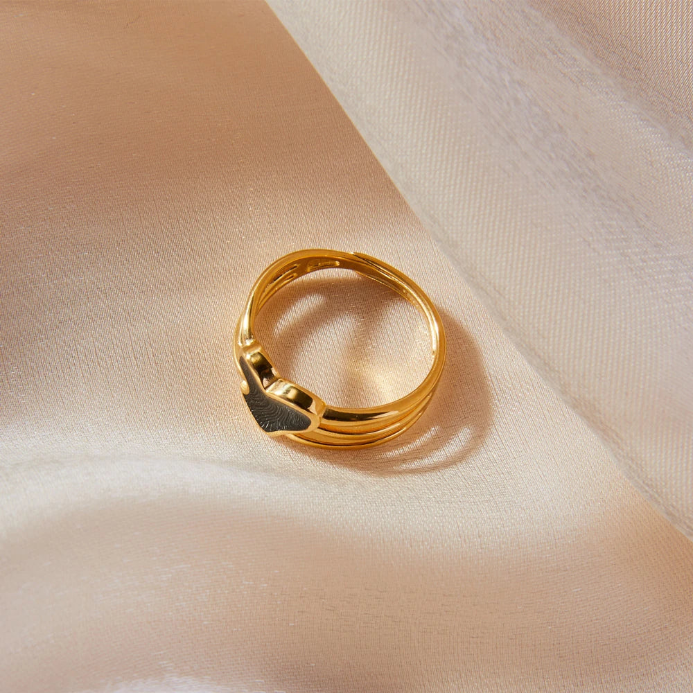Noir Amour Ring