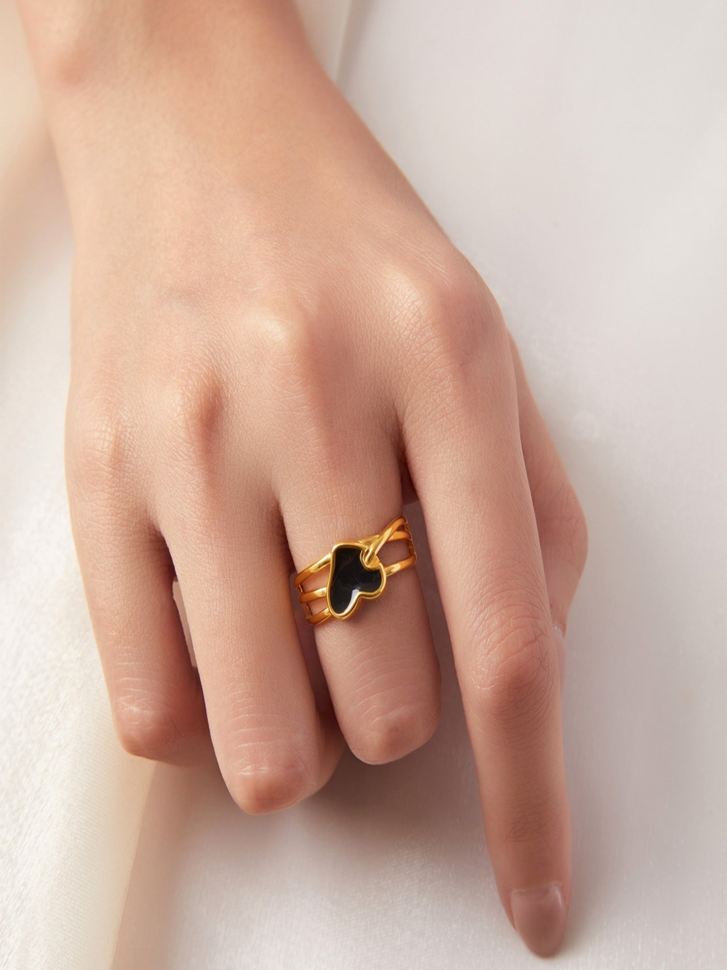 Noir Amour Ring - XtraSleek