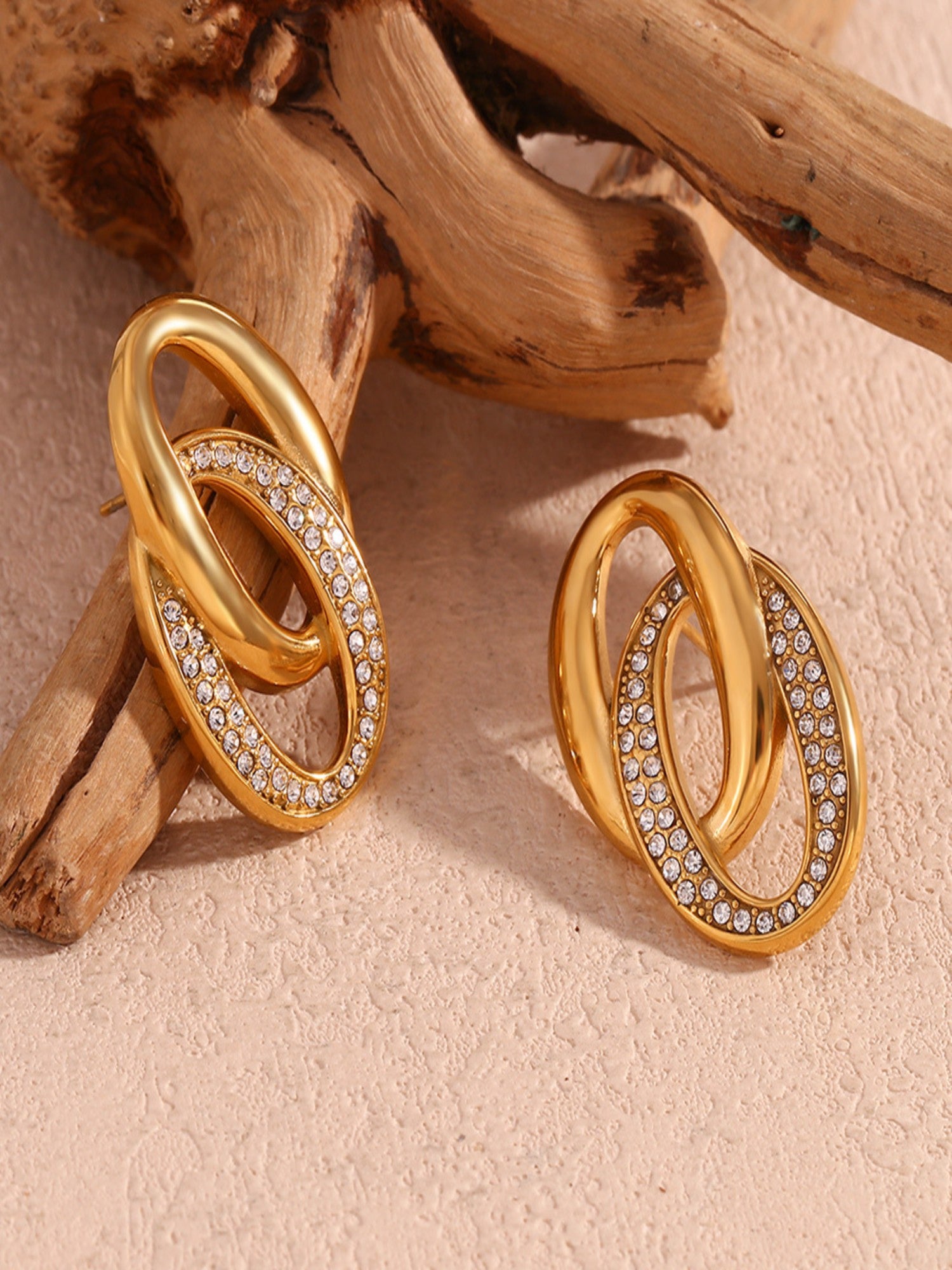 O-Shaped Double Ring Buckle Finely Inlaid Stud Earrings - XtraSleek