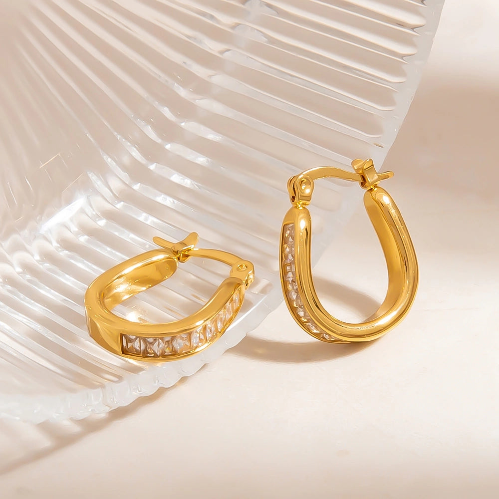 Slim Curve Hoops