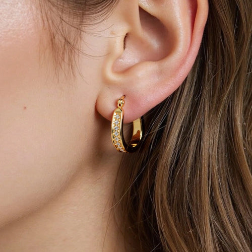 Slim Curve Hoops