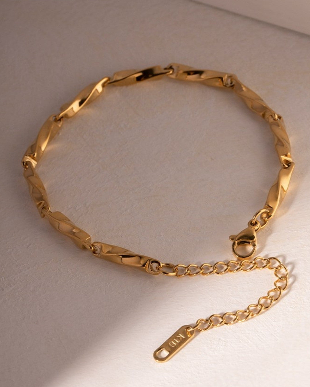 Minimal Twist Bracelet