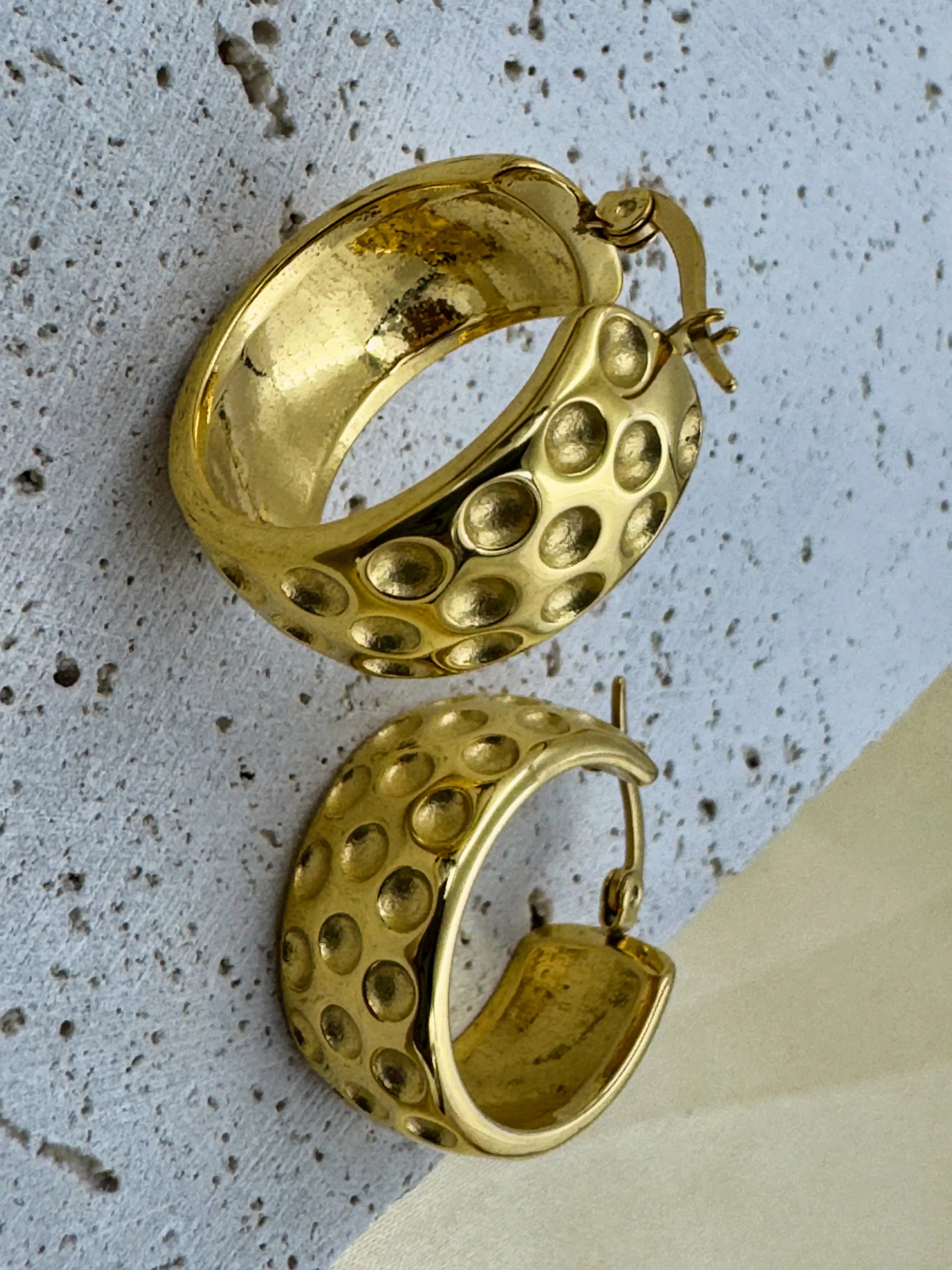 Luna Dots Earrings - XtraSleek
