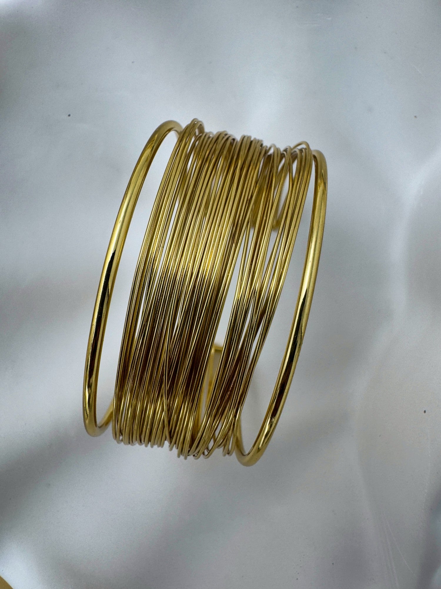 Sculpt Wire Bracelet - XtraSleek