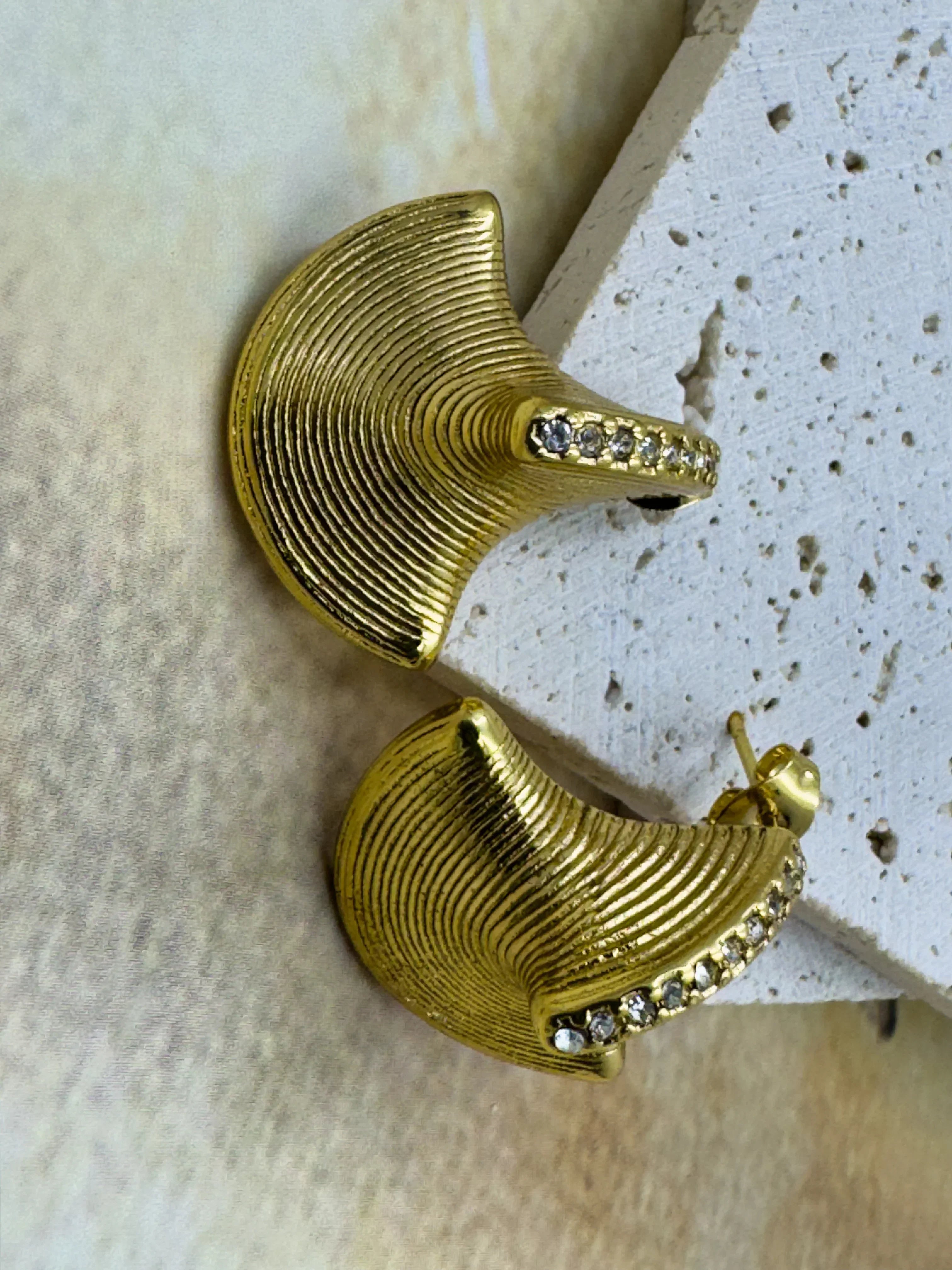 Diamond Tree Hearts Earrings - XtraSleek
