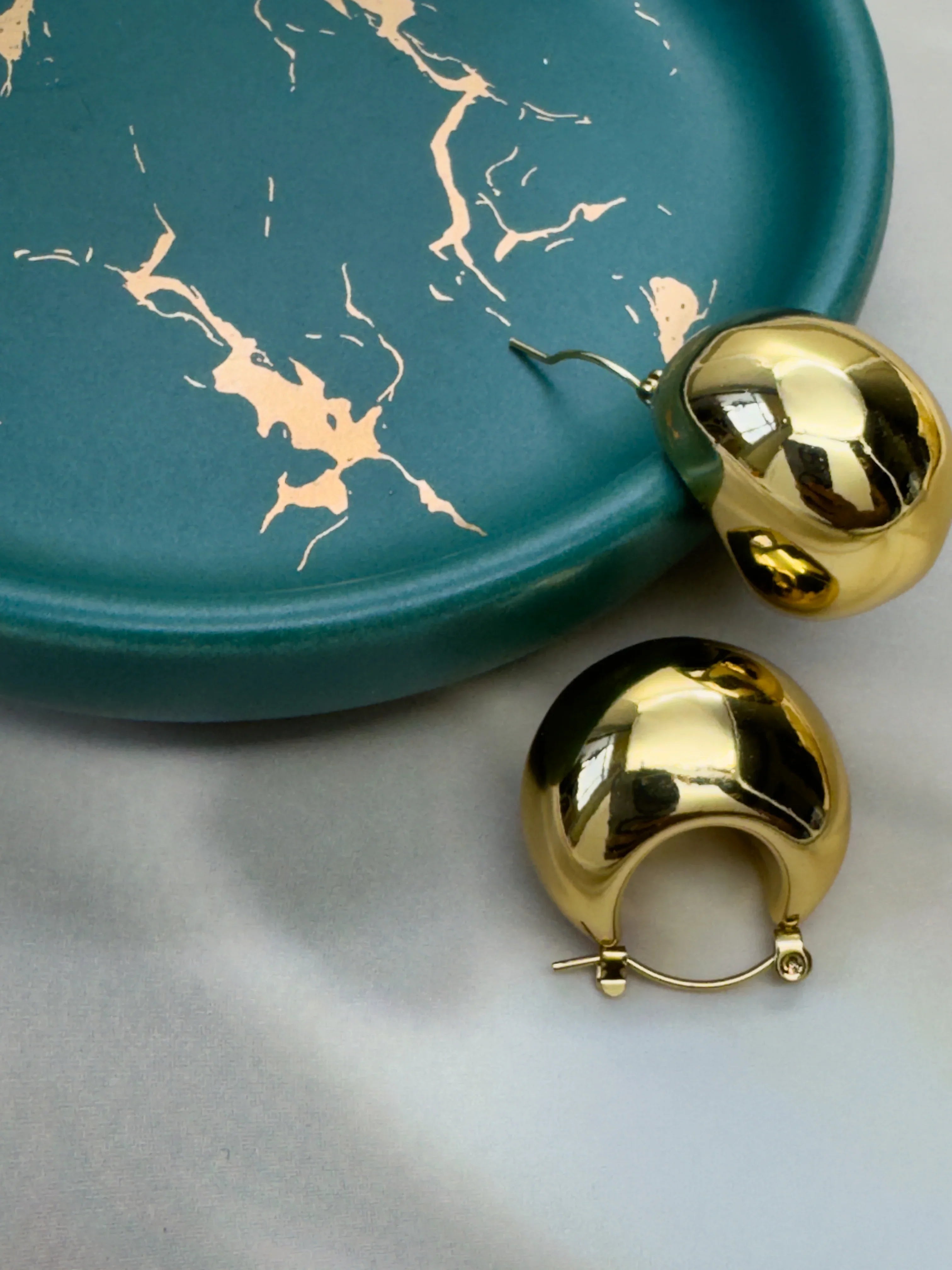 Classic shape Earring - XtraSleek