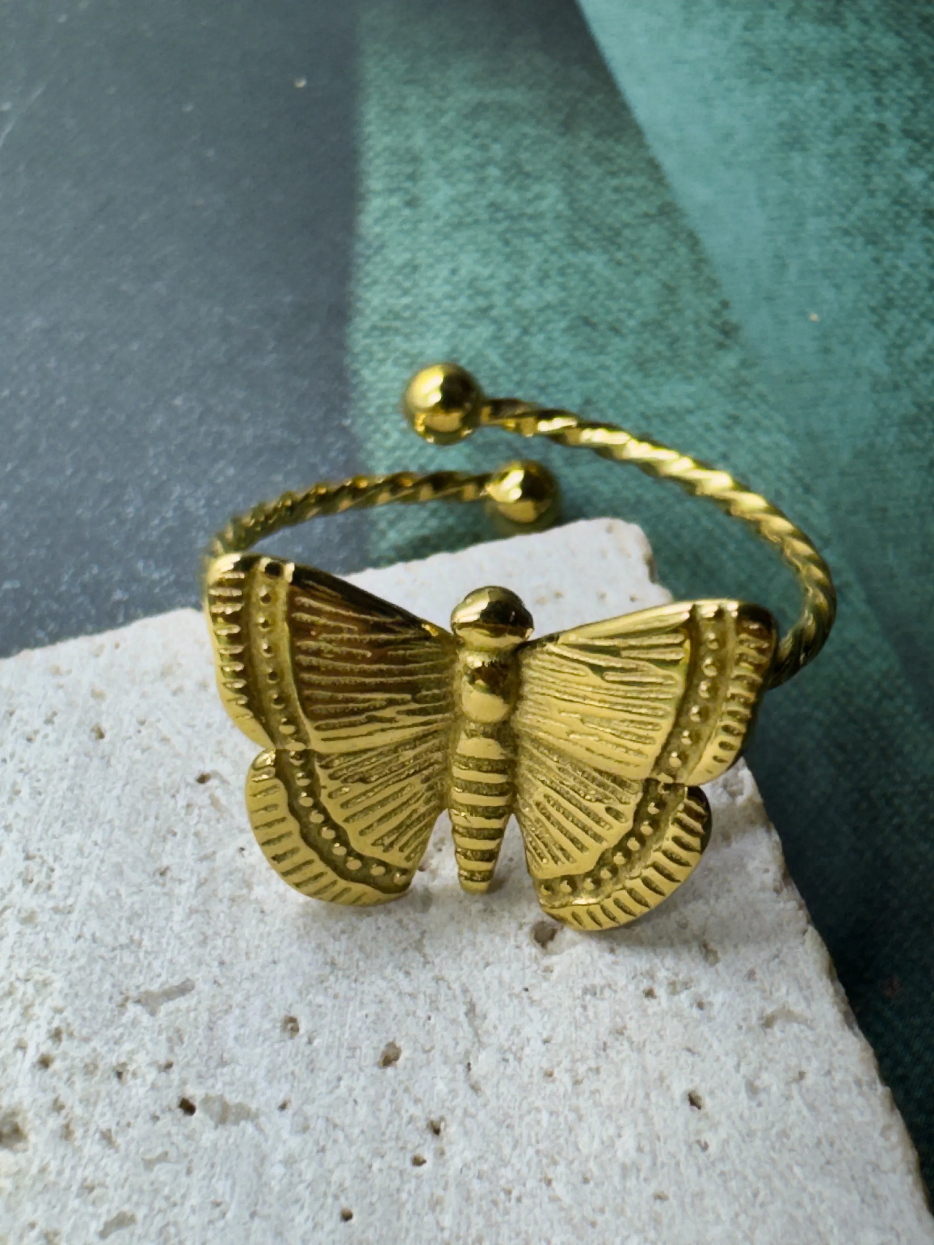 Lady Butterfly Ring - XtraSleek