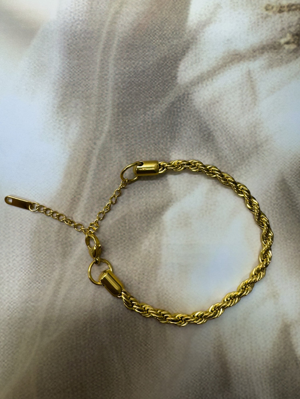 Twisted Bracelet - XtraSleek