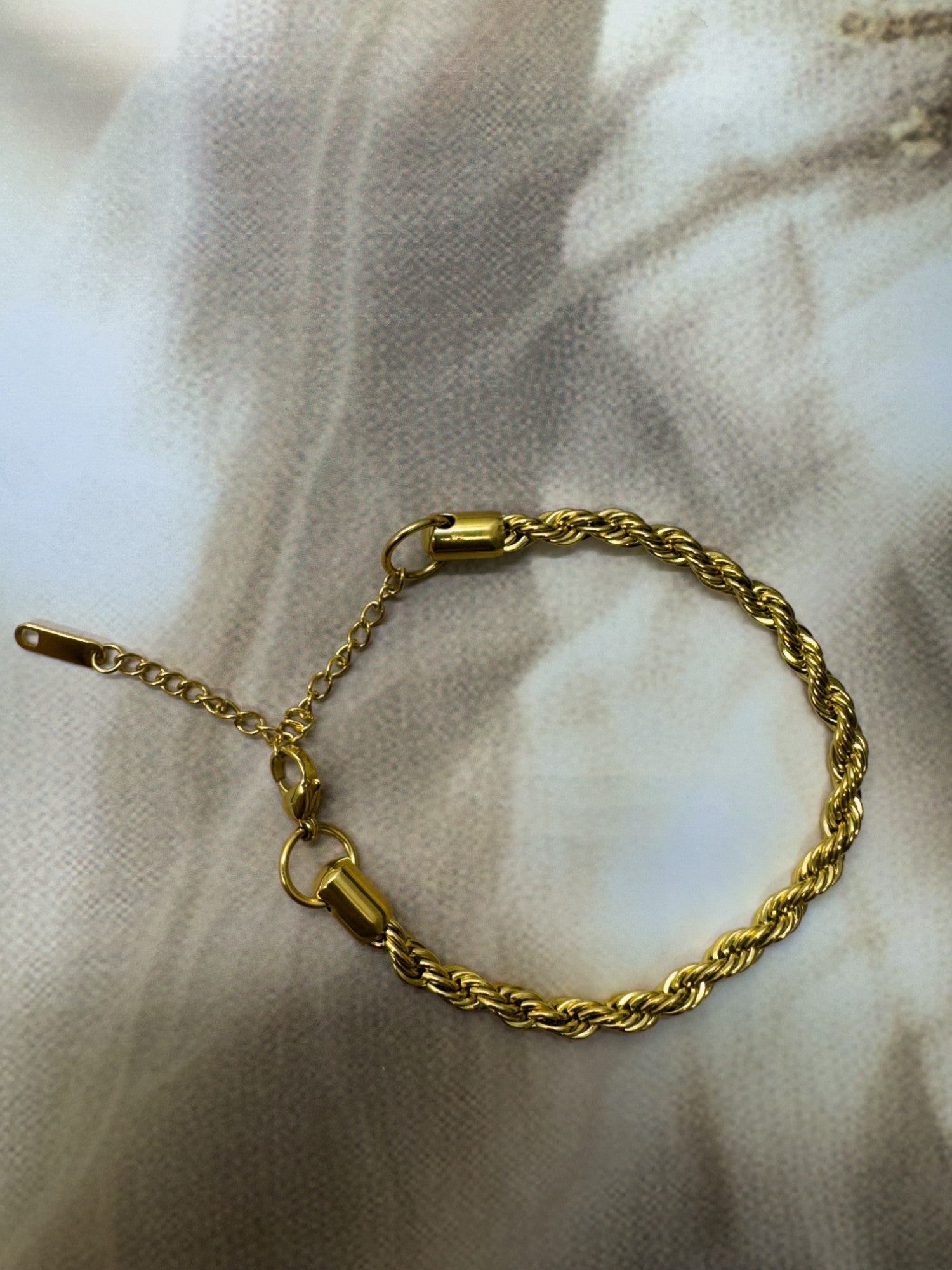 Twisted Bracelet - XtraSleek