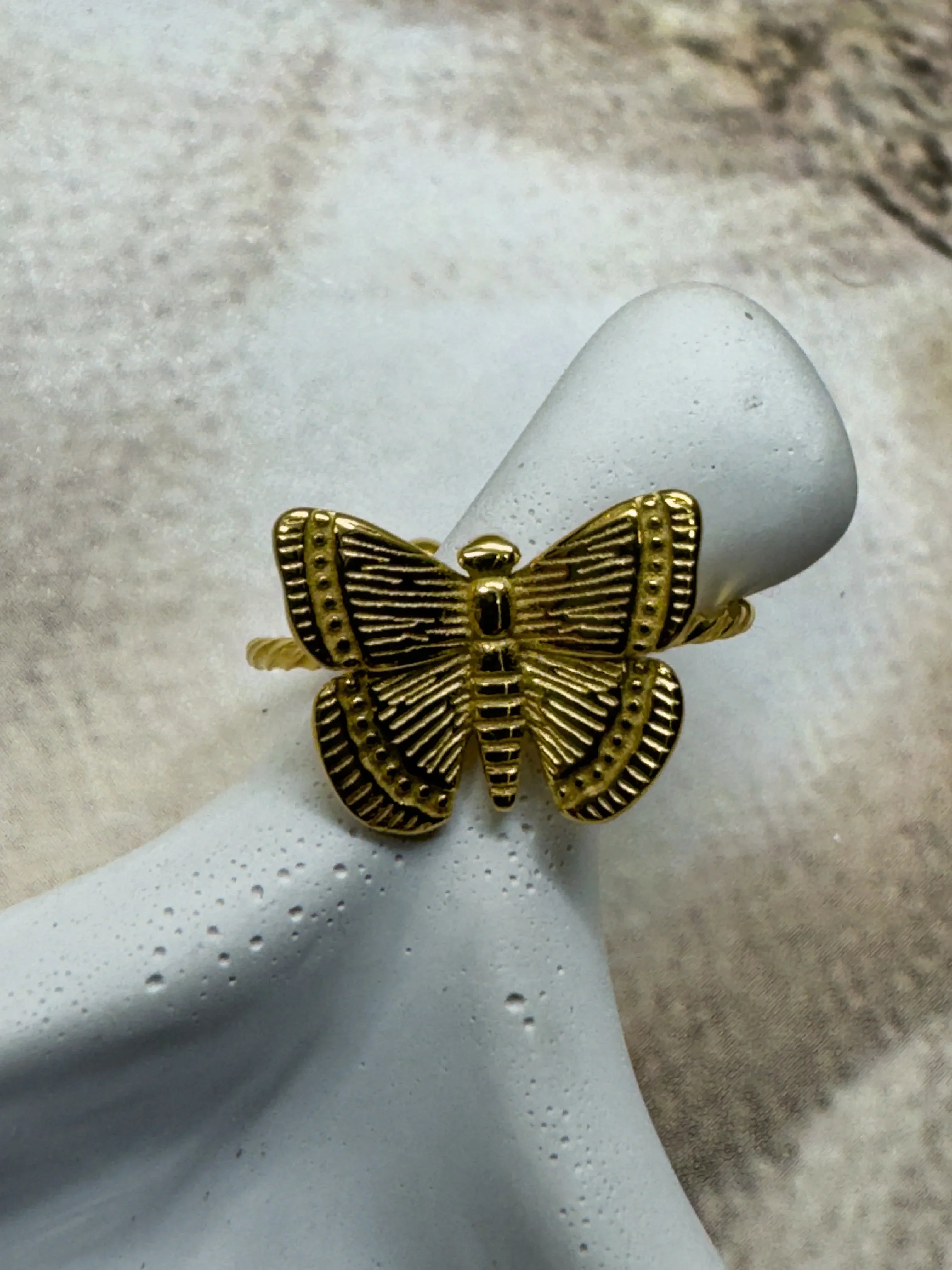 Lady Butterfly Ring - XtraSleek