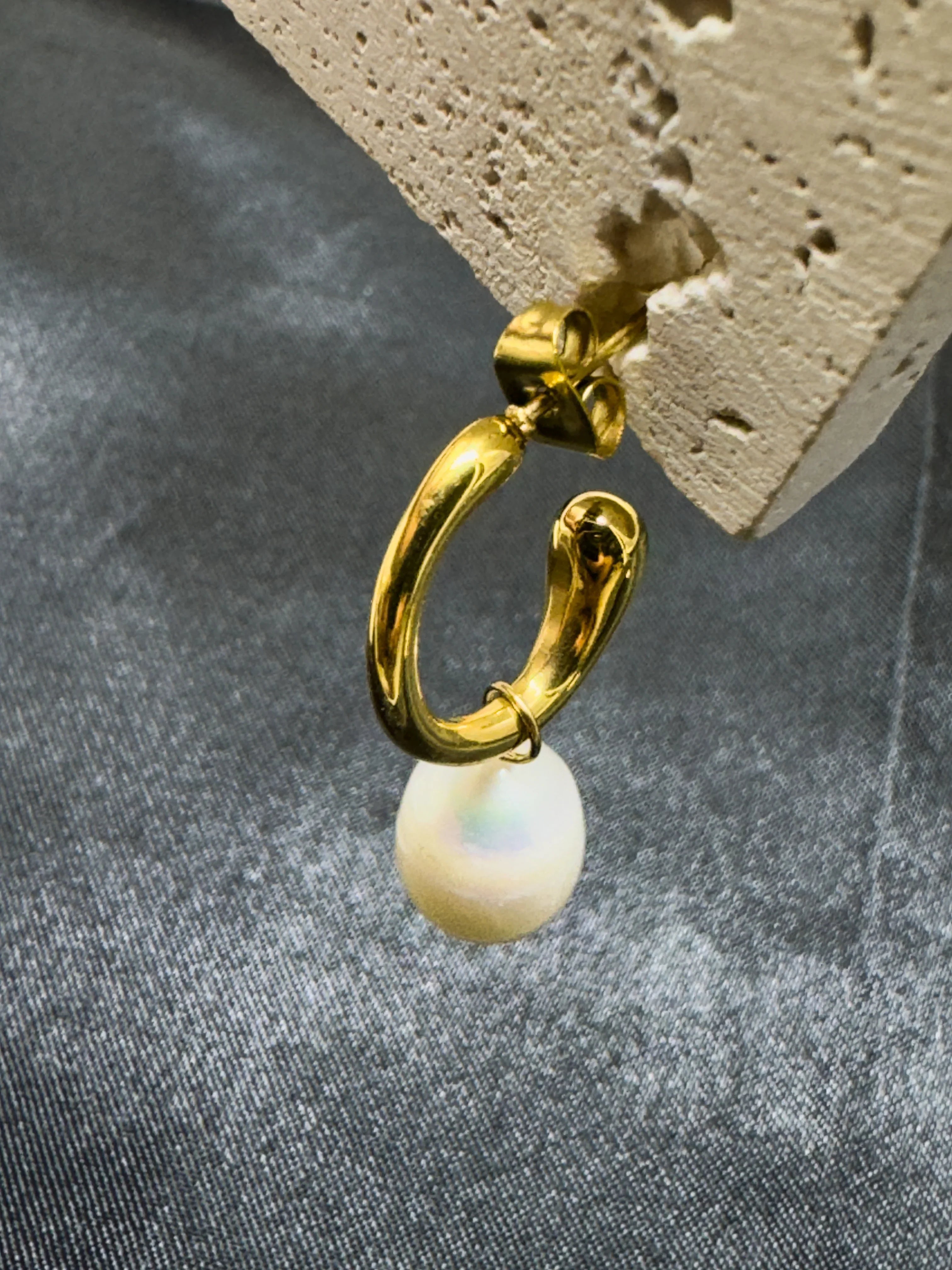 Classic Half Broken Ring Freshwater Pearl Pendant Earrings - XtraSleek