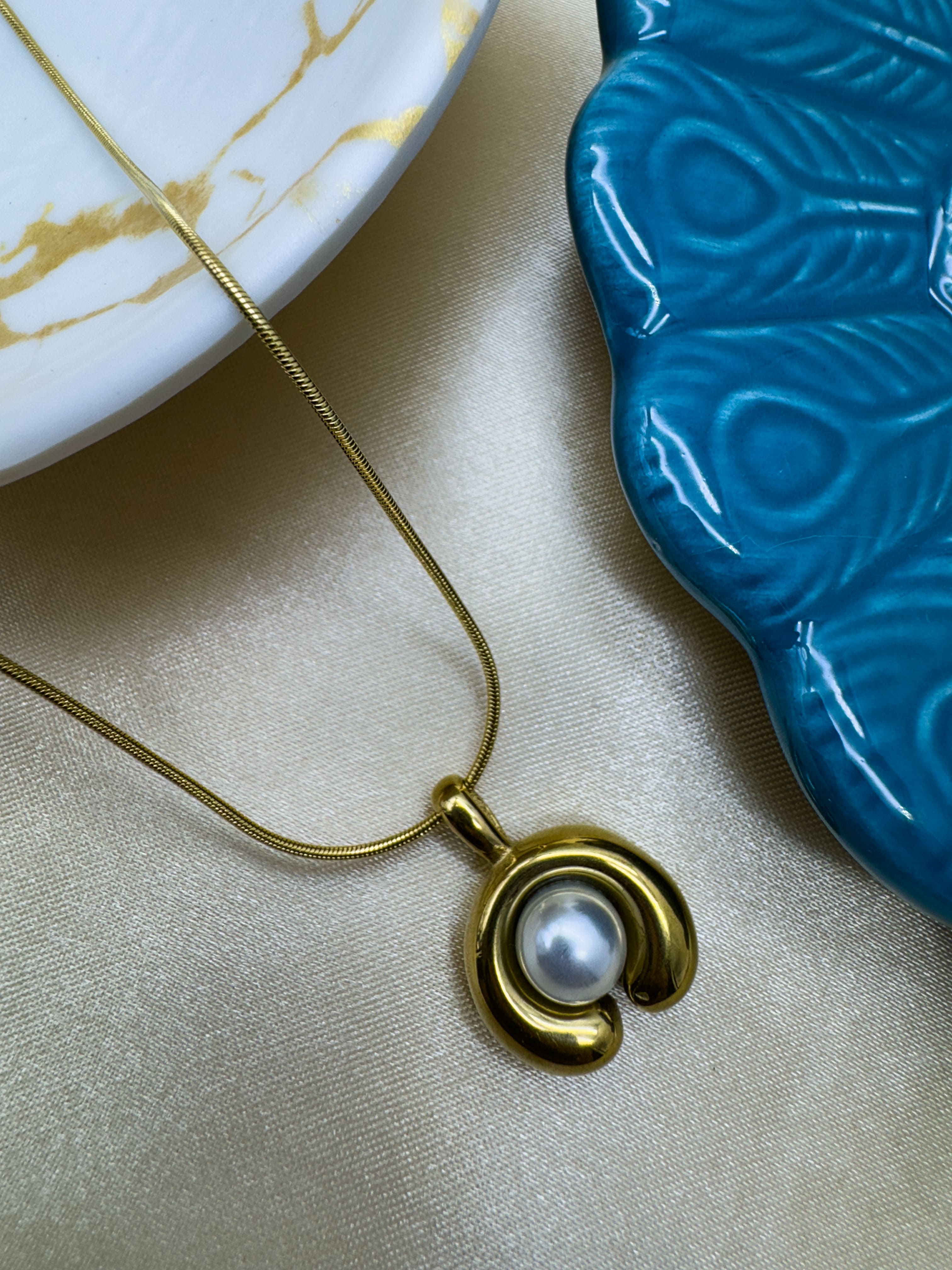 PearlNest Chain Necklace - XtraSleek