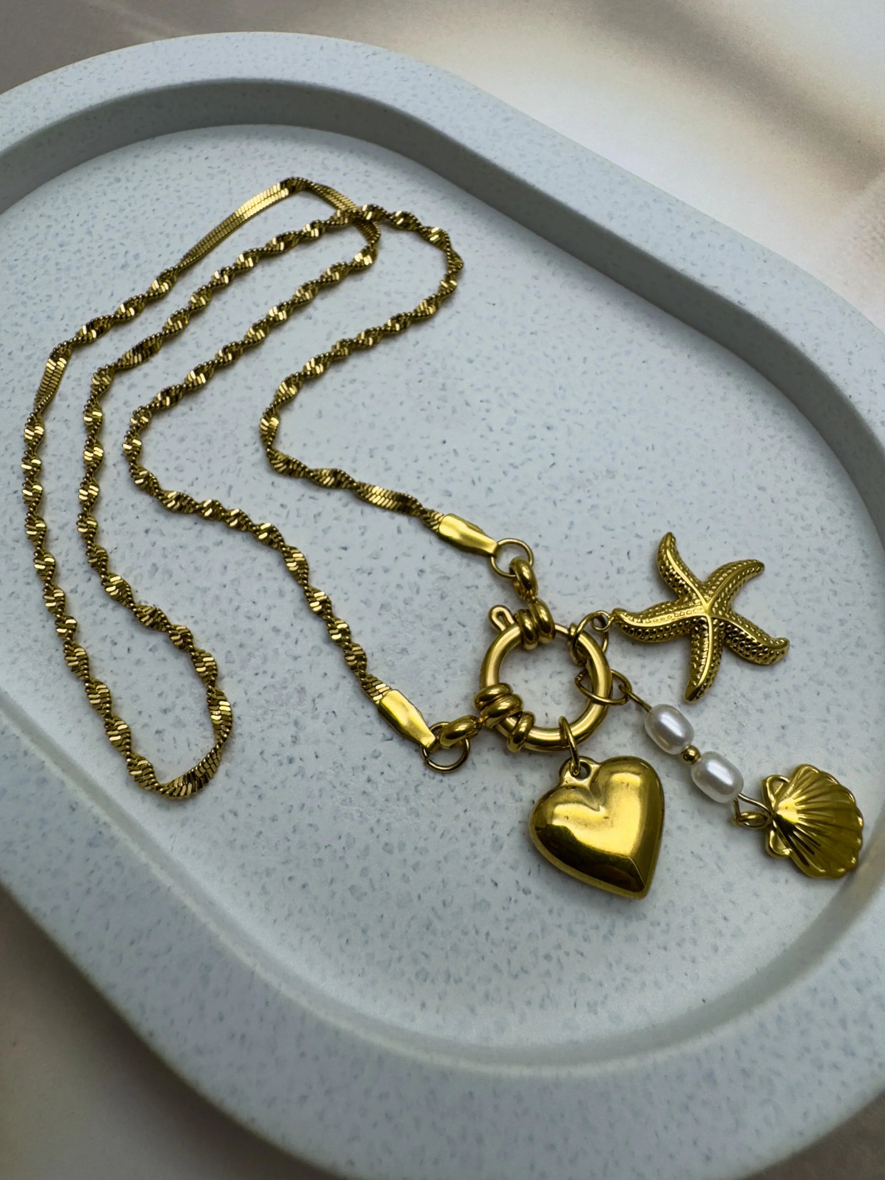 Classic Style Starfish Heart Shape Pendant Necklace - XtraSleek